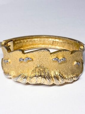 Hattie Carnegie RARE Authentic Vintage Bracelet Gold Tone Rhinestones Bangle